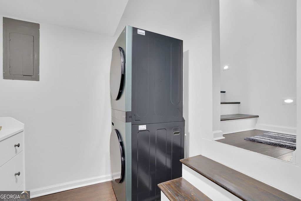 1031 Washington Avenue Woodstock - 14
