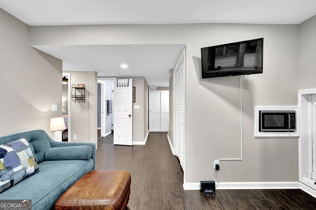 1031 Washington Avenue Woodstock - 18