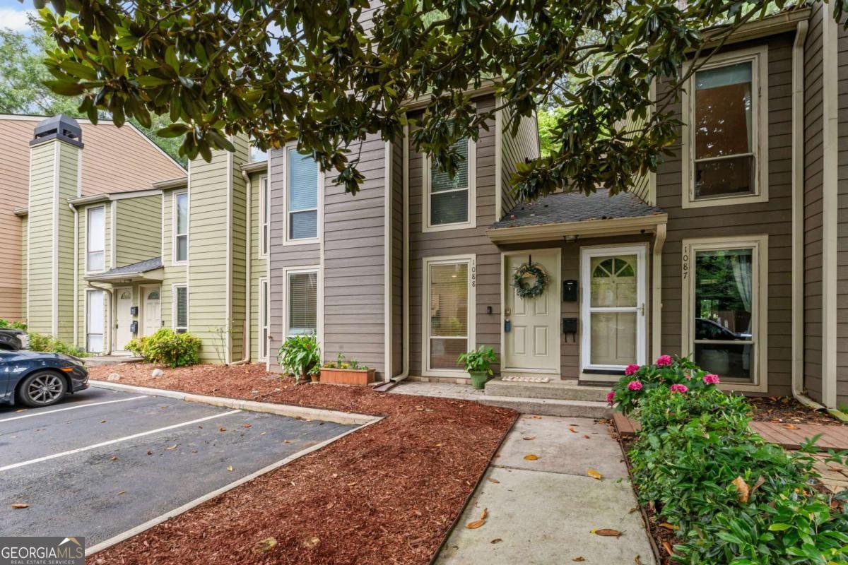 1088 Riverbend Club Drive Atlanta - 1