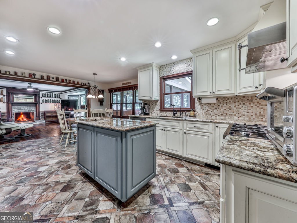 4271 Edgewater Drive Northwest Drive Kennesaw - 4