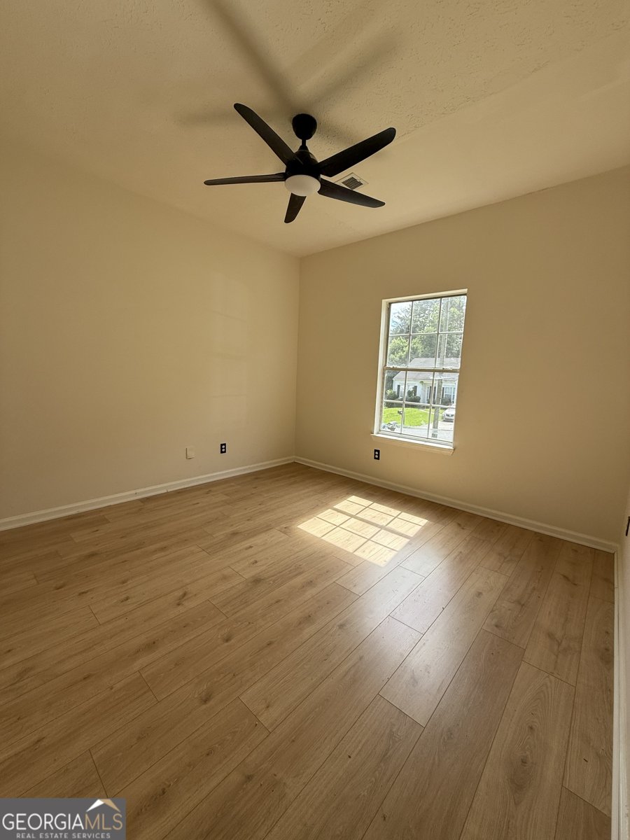 5760 Old Carriage Drive South Fulton - 5