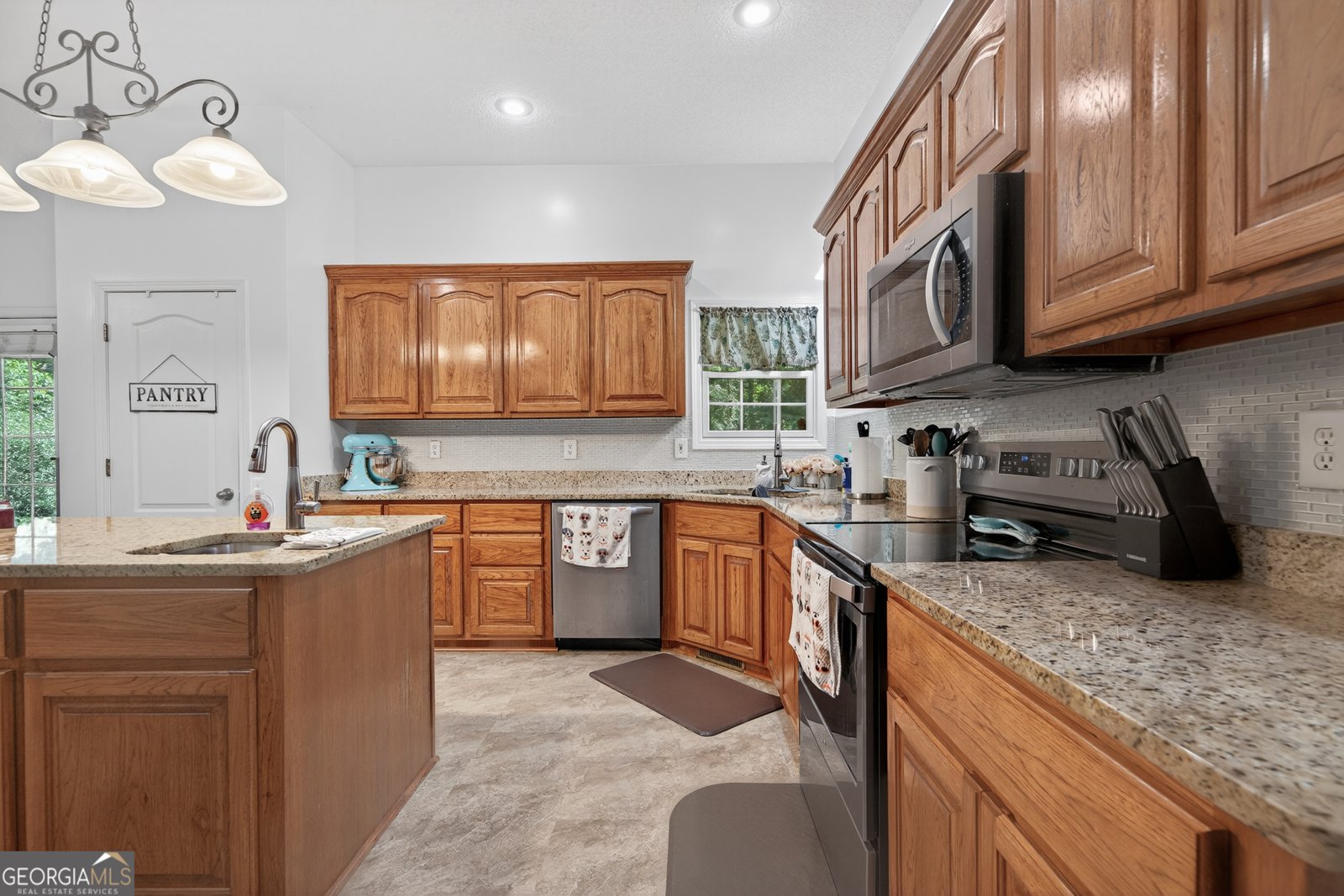 214 Brentwood Drive Warner Robins - 24