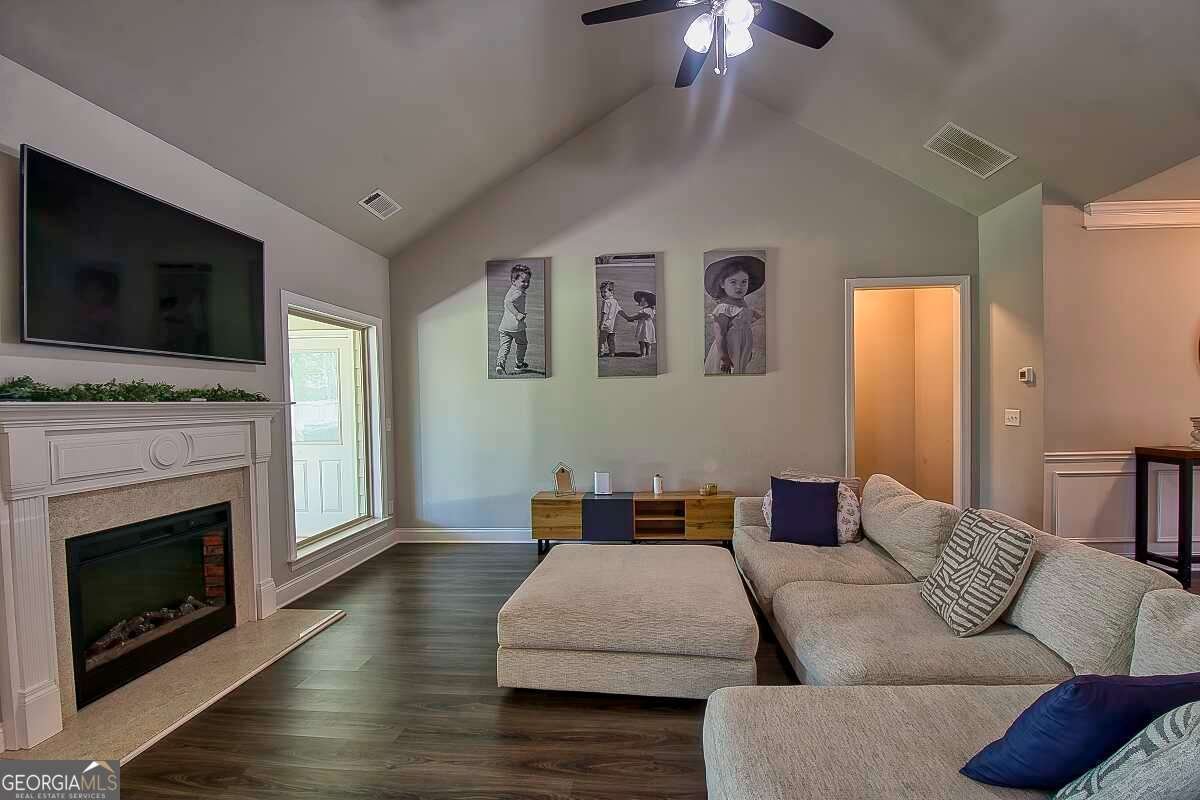 637 Cardigan Drive Hoschton - 13