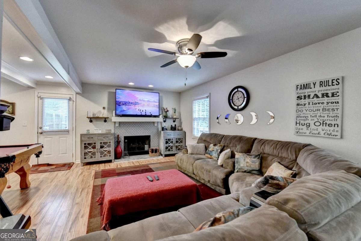 4562 Lucerne Valley Road Lilburn - 11