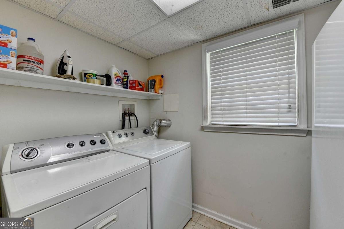 4562 Lucerne Valley Road Lilburn - 16