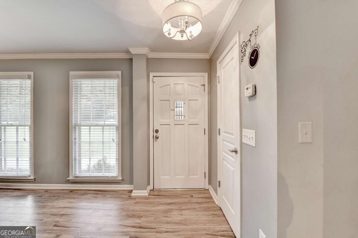 4562 Lucerne Valley Road Lilburn - 4