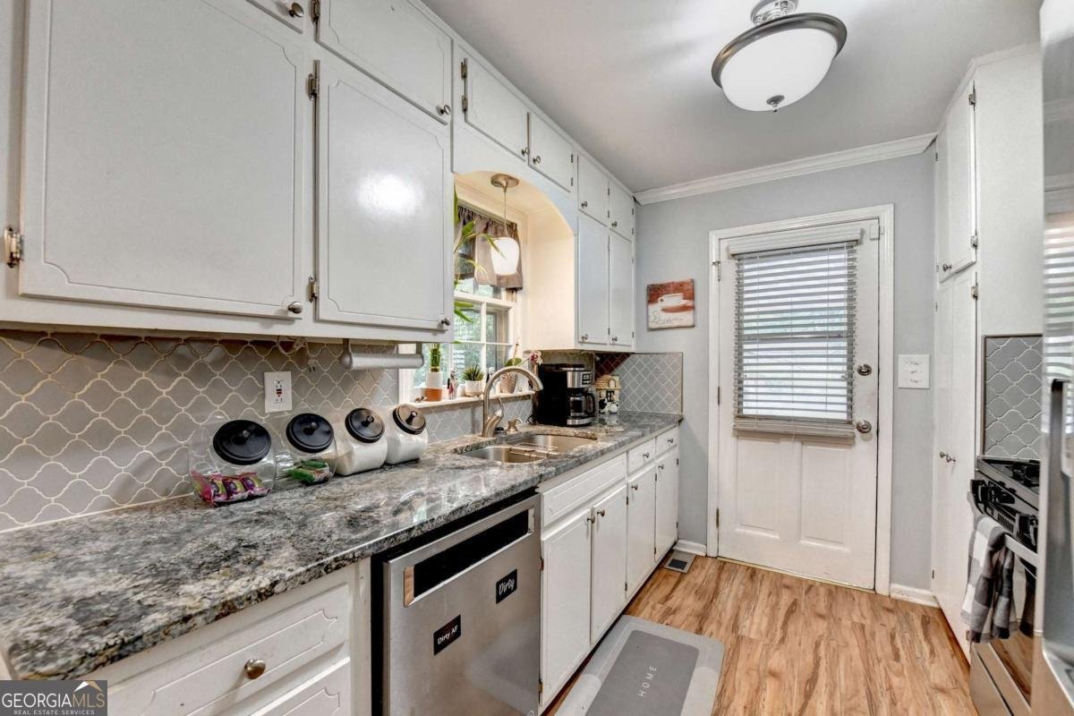 4562 Lucerne Valley Road Lilburn - 7