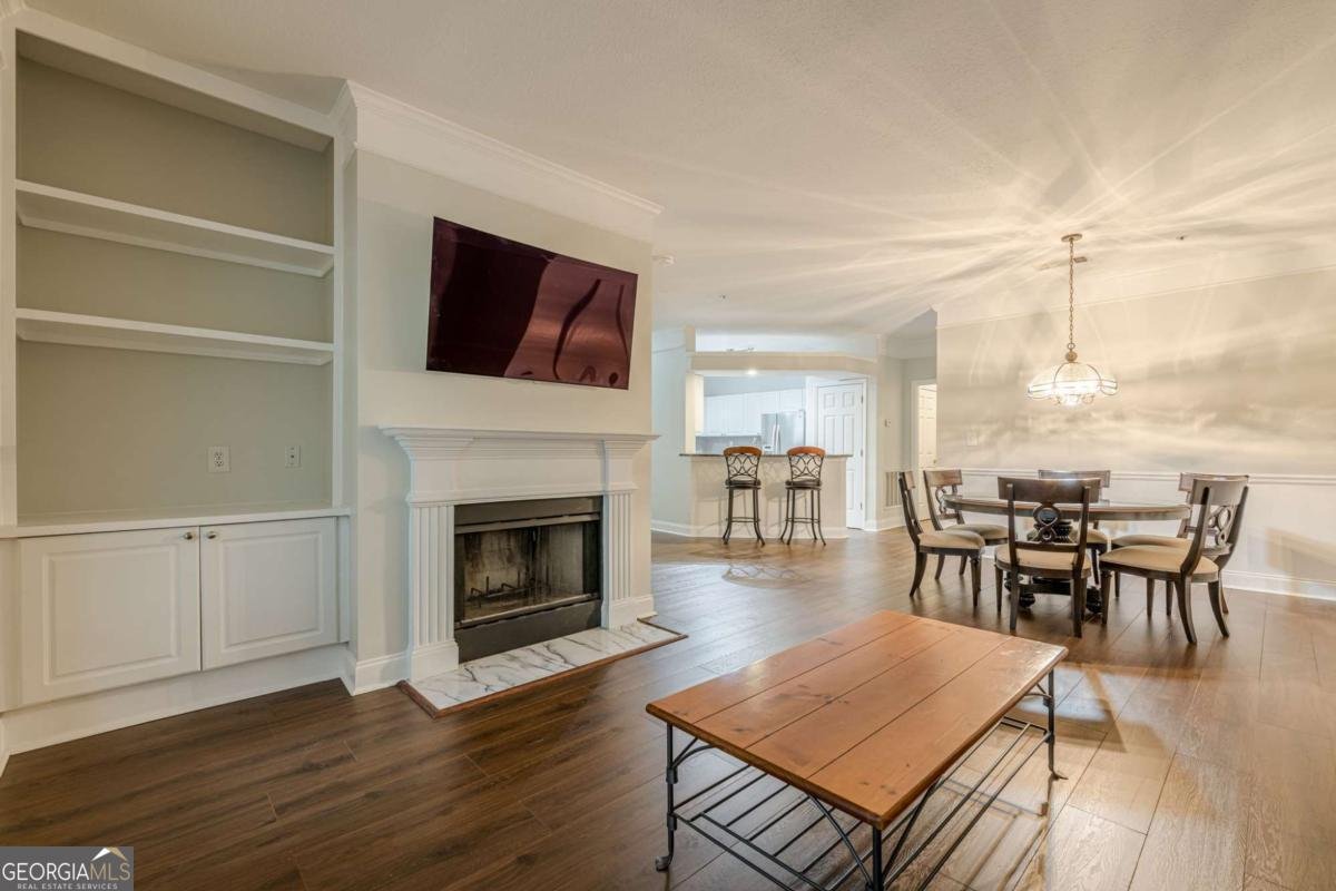 422 Pembrooke Circle Alpharetta - 4