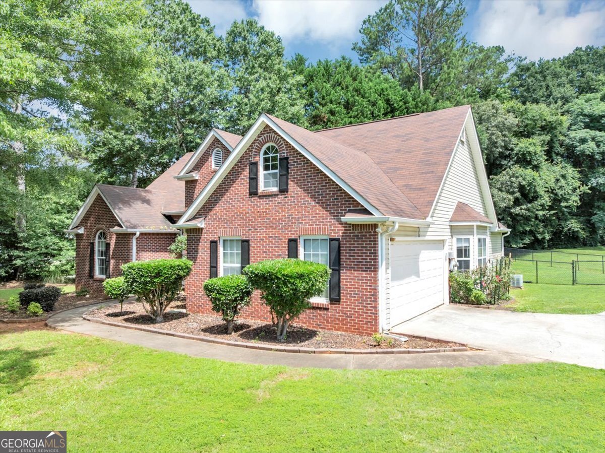 401 Crosshaven Way McDonough - 1