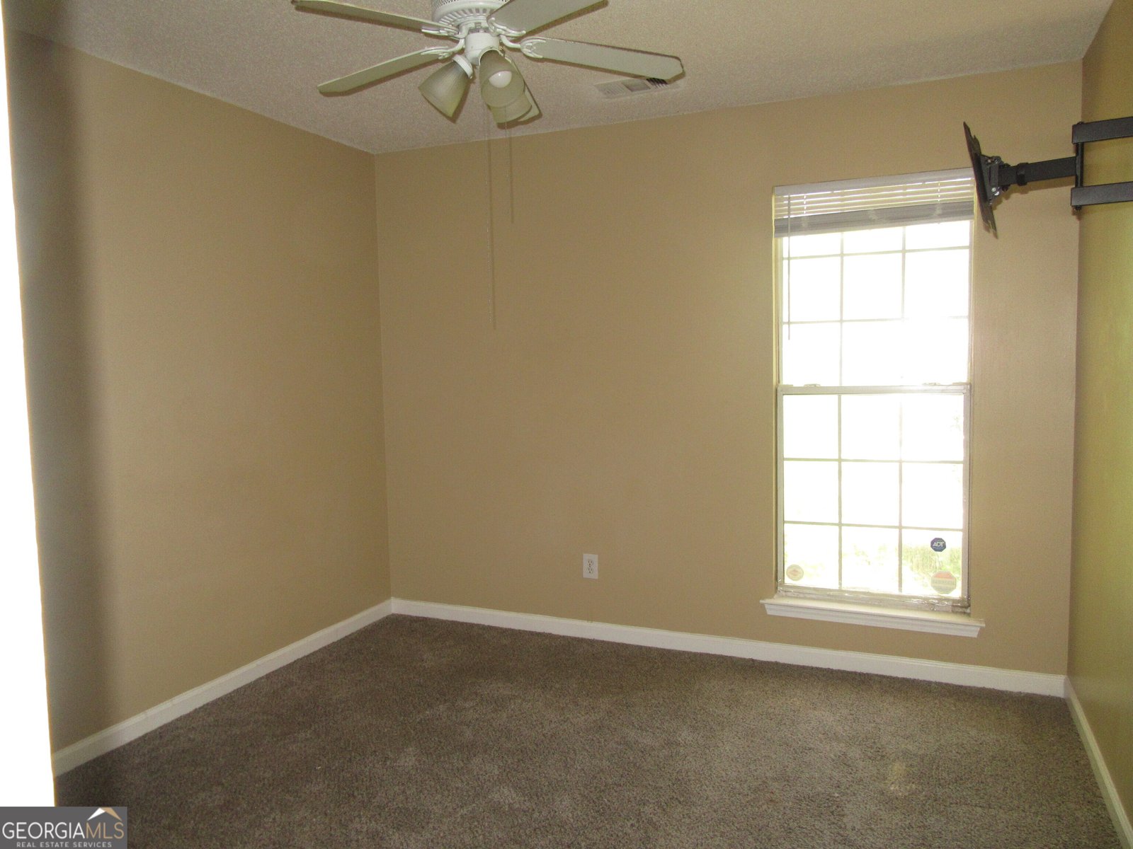 5799 Eagles Feather Lane Riverdale - 12