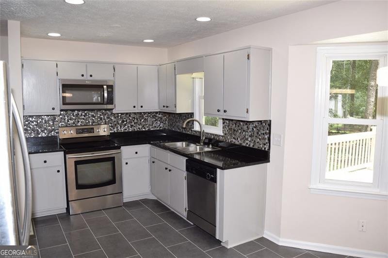 1380 ASHBROOK Drive Lawrenceville - 12