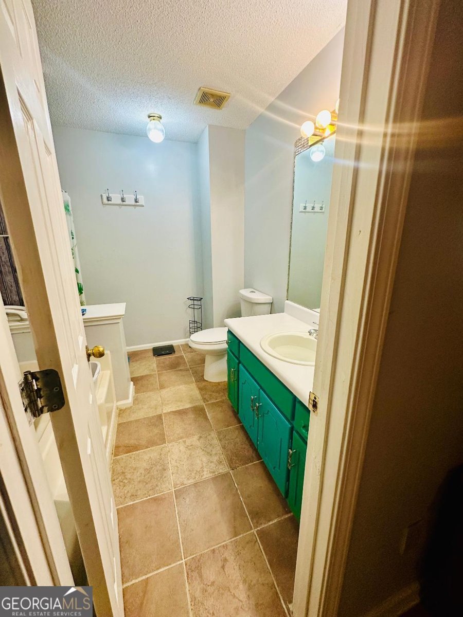35 Hampton Oaks Drive Hampton - 6