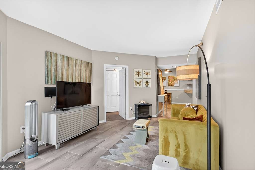1 Biscayne Drive Atlanta - 25