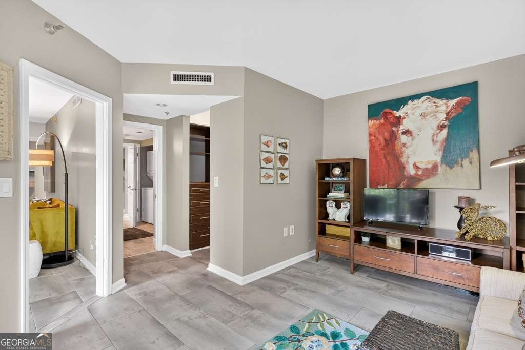1 Biscayne Drive Atlanta - 27