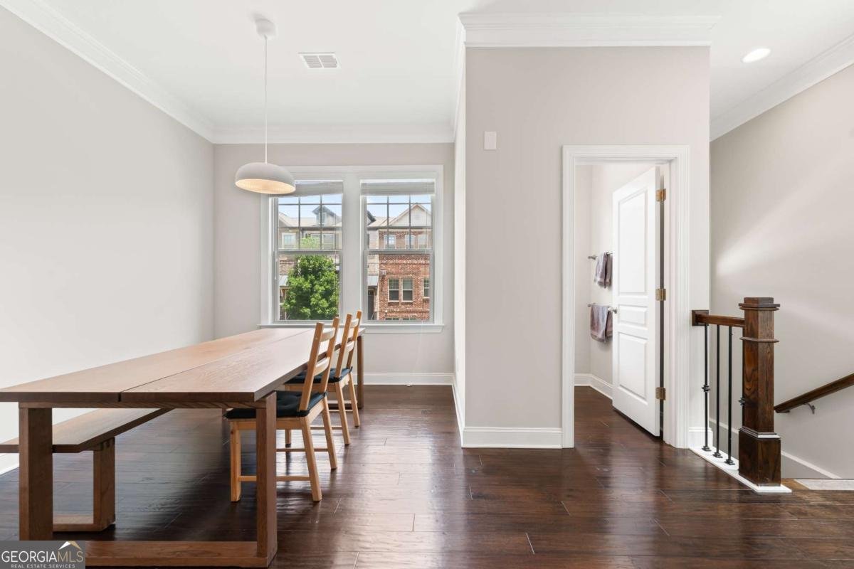 4458 Dunblane Avenue Sugar Hill - 7