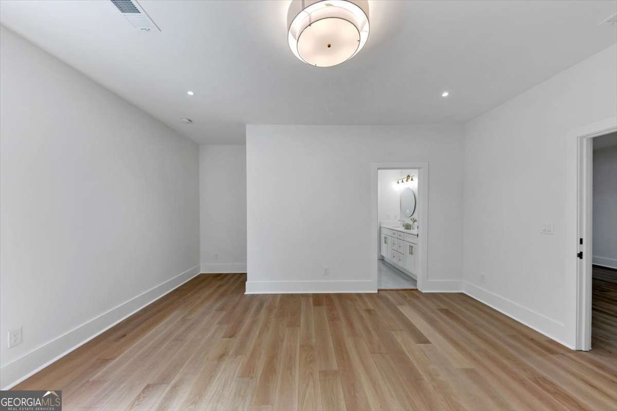 3562 Clubland Drive Marietta - 23