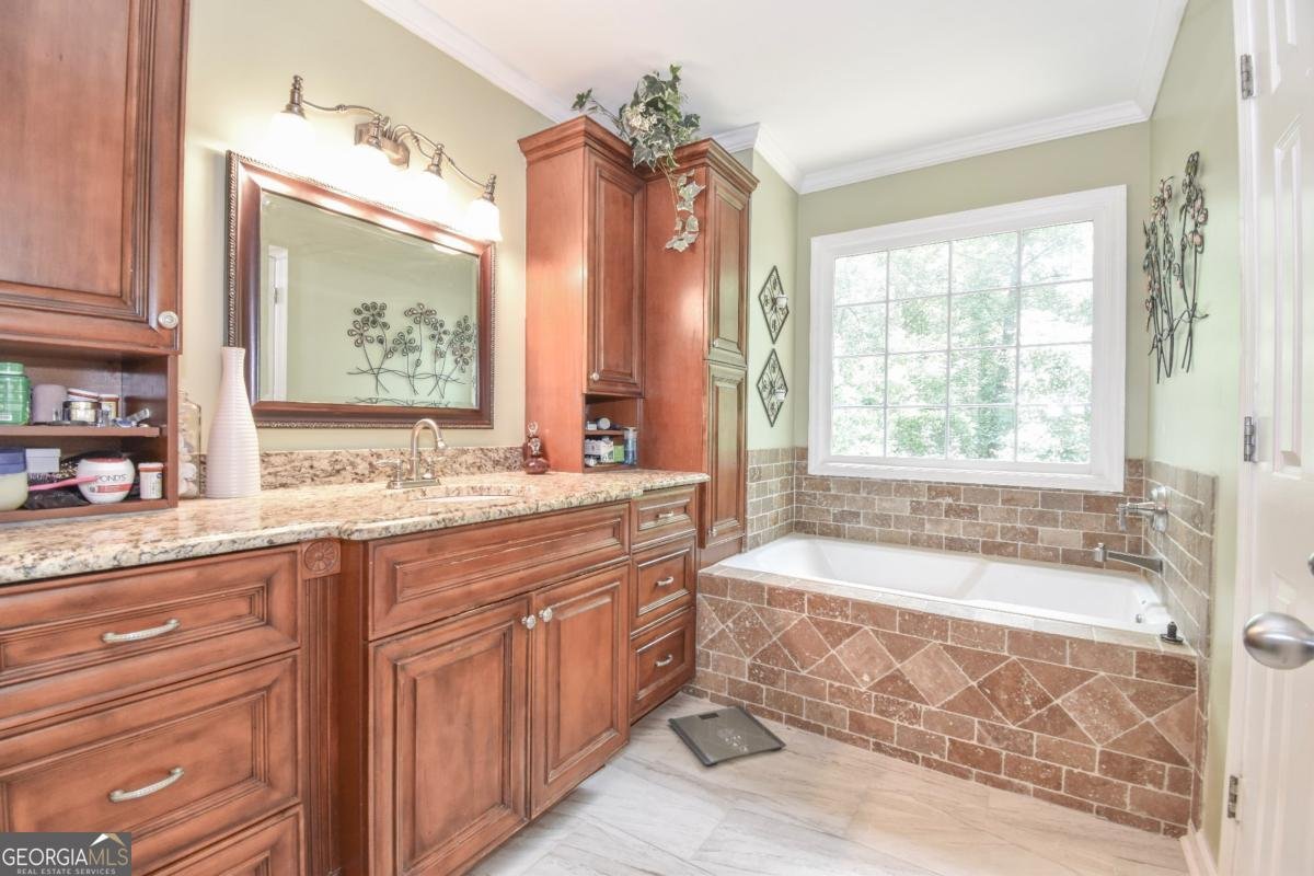 5028 Jamie Court Woodstock - 12