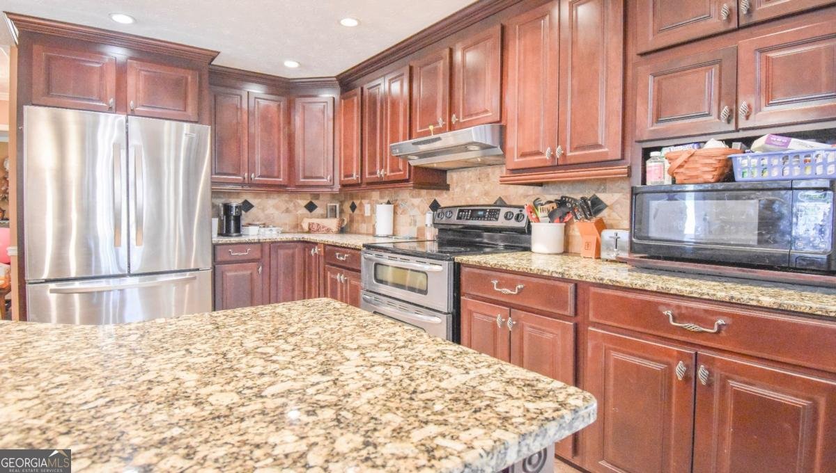 5028 Jamie Court Woodstock - 3