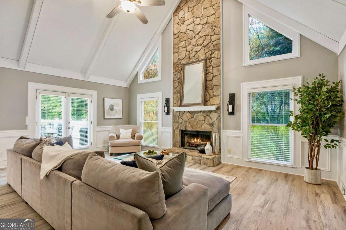 910 Kings Arms Way Johns Creek - 10