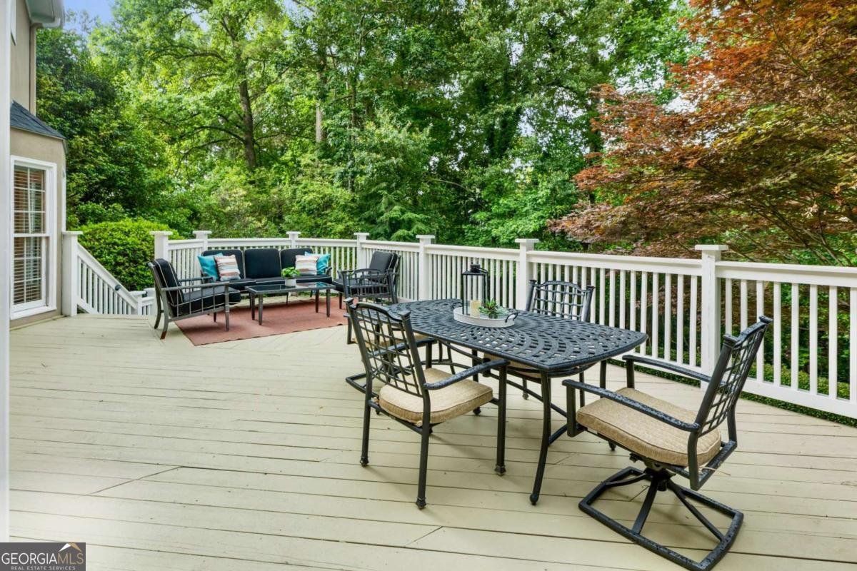 910 Kings Arms Way Johns Creek - 11
