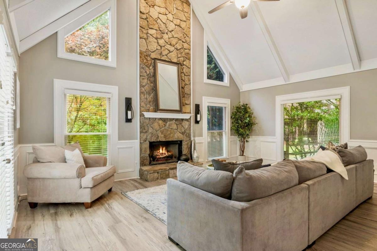 910 Kings Arms Way Johns Creek - 13