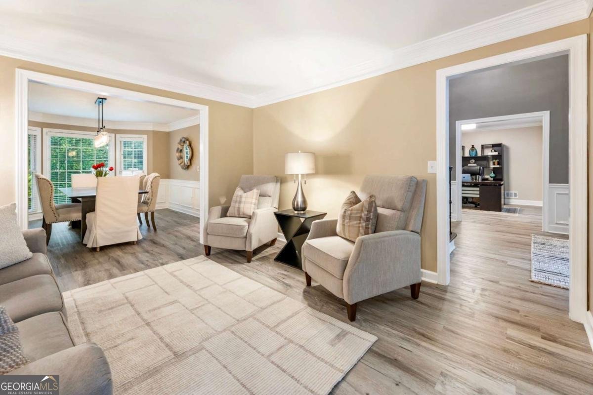 910 Kings Arms Way Johns Creek - 17