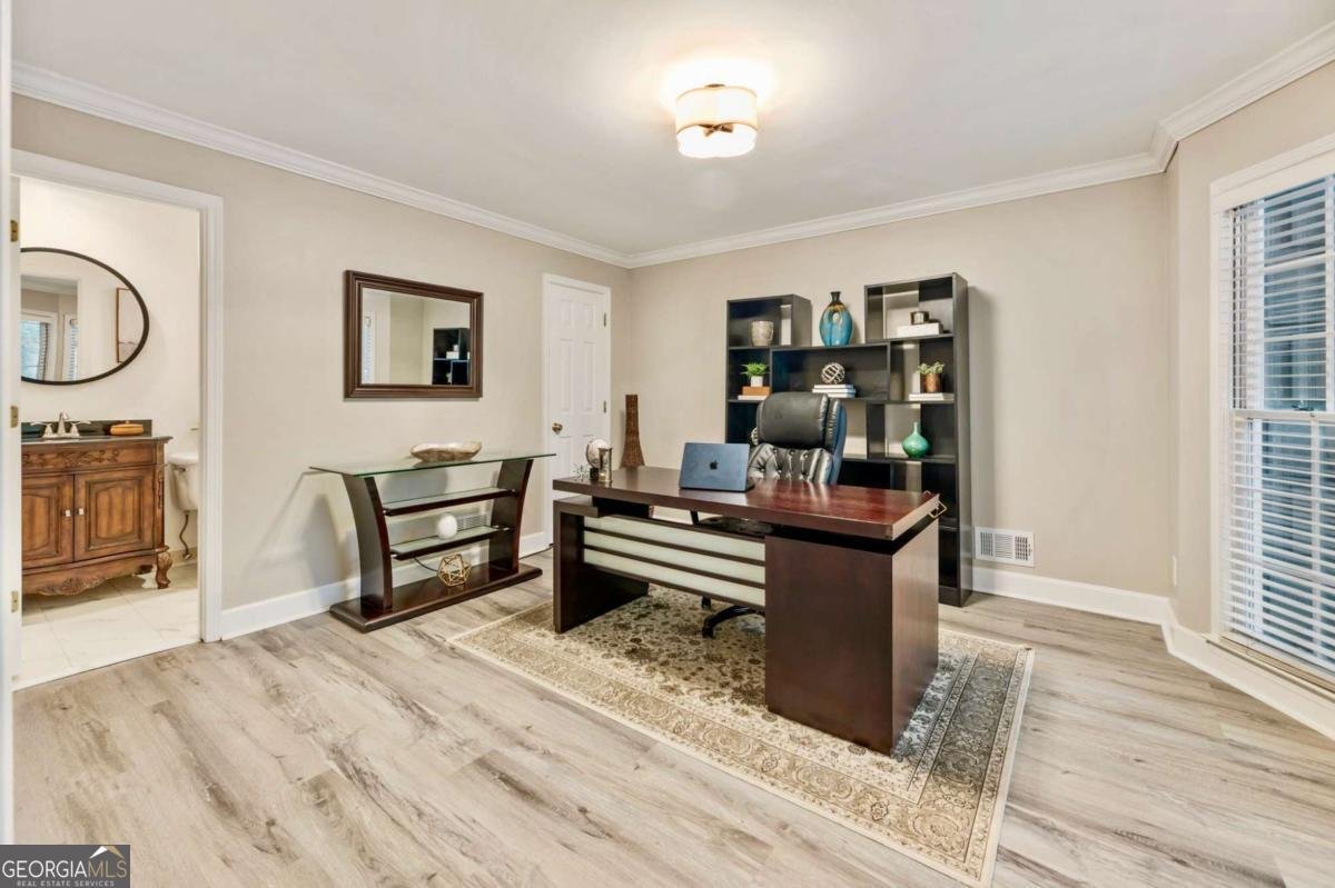 910 Kings Arms Way Johns Creek - 24