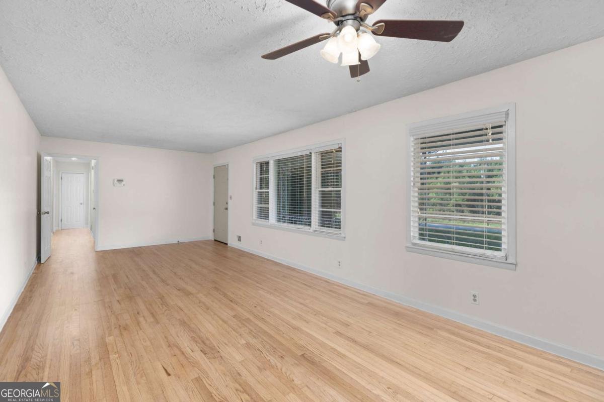 4440 Stonewall Tell Road Atlanta - 14