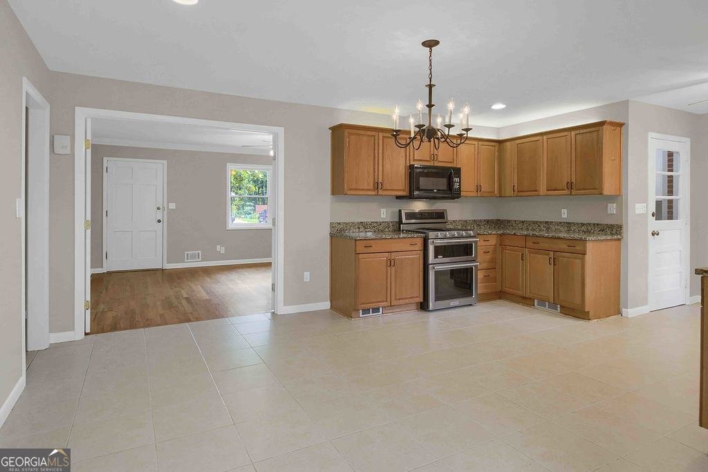 4102 Barr Circle Tucker - 6