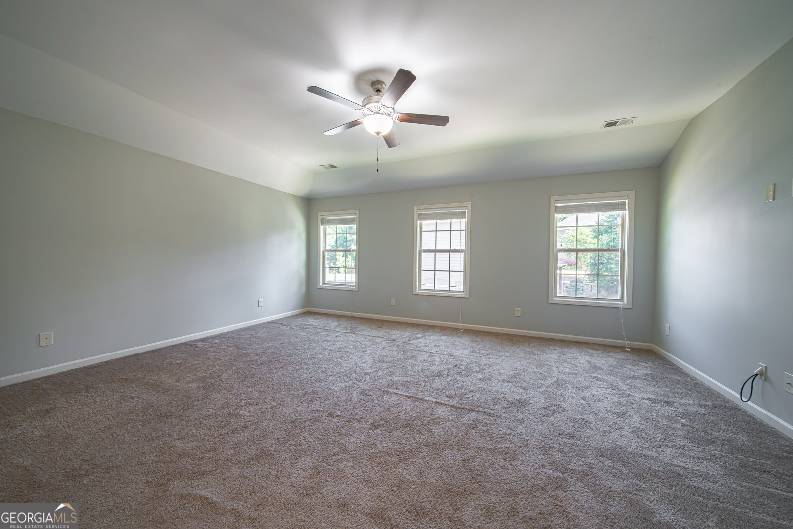 38 38 Pin Oak Way Hamilton - 32