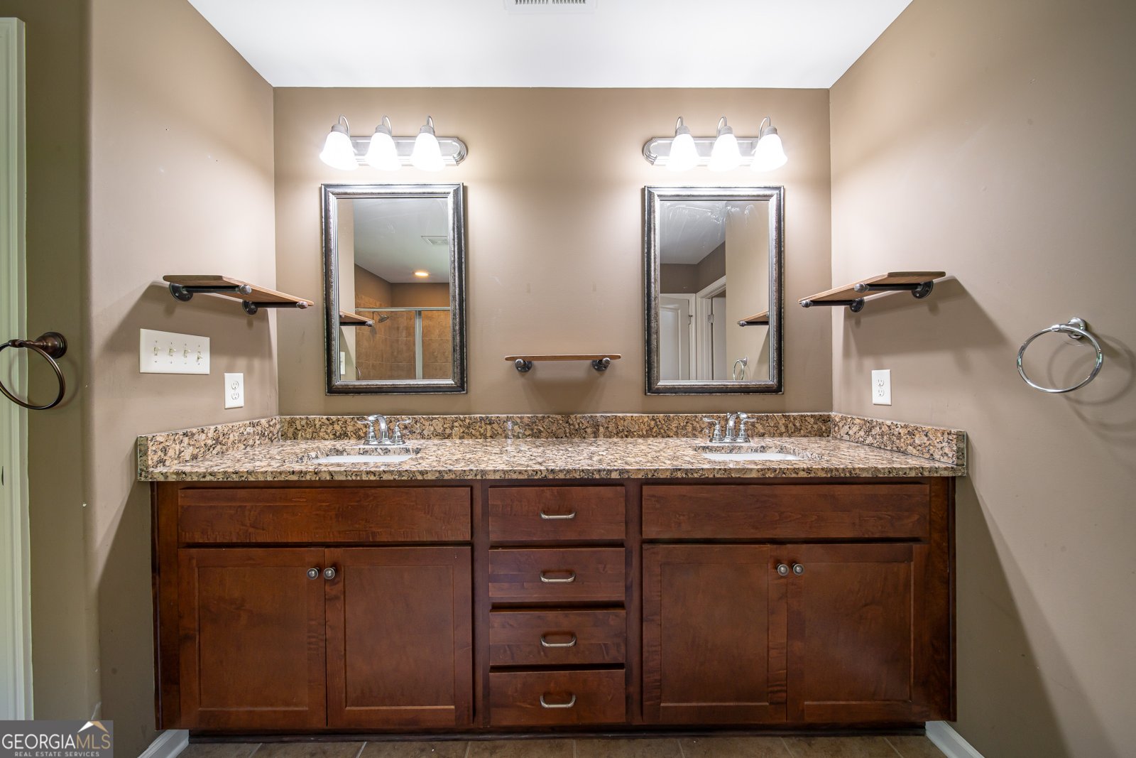 38 38 Pin Oak Way Hamilton - 37