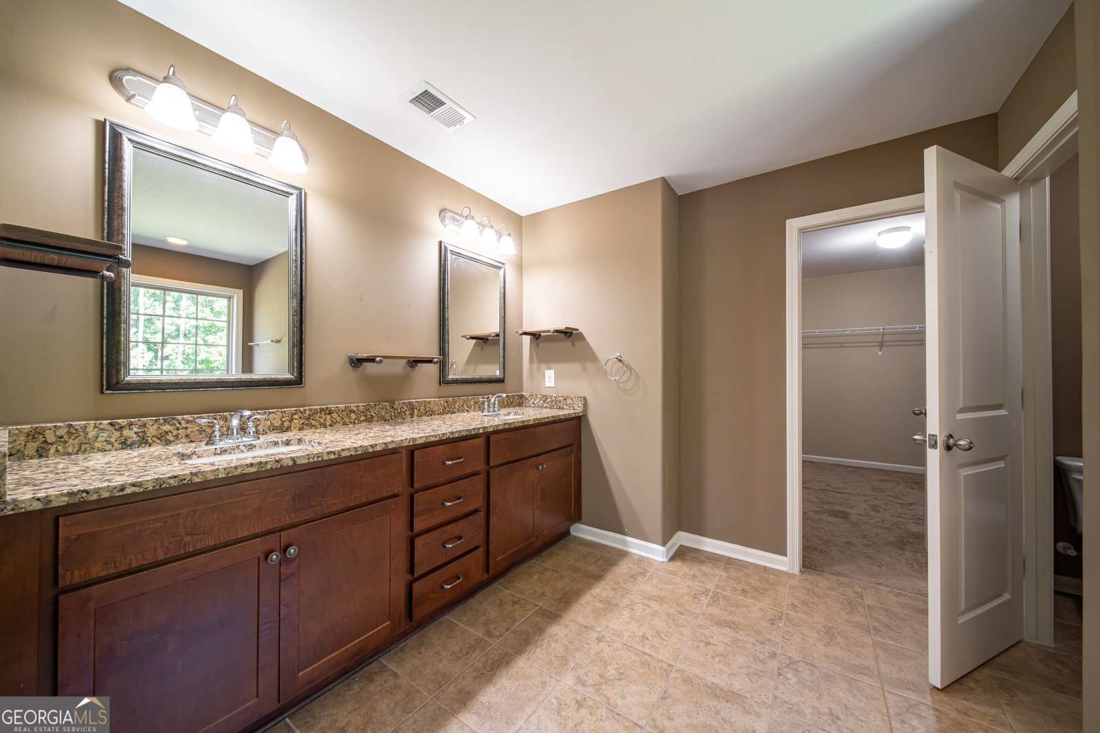 38 38 Pin Oak Way Hamilton - 39