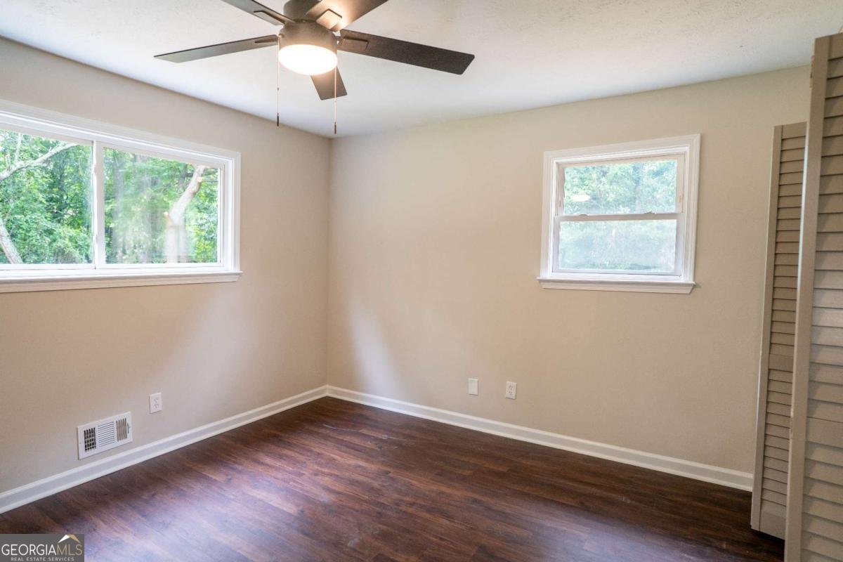 6050 Randy Lane Ellenwood - 32