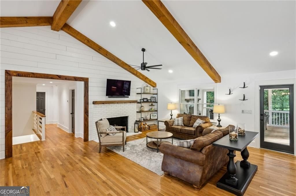 6175 Weatherly Drive Sandy Springs - 10