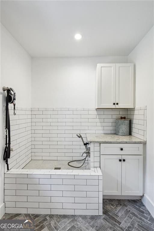 6175 Weatherly Drive Sandy Springs - 28
