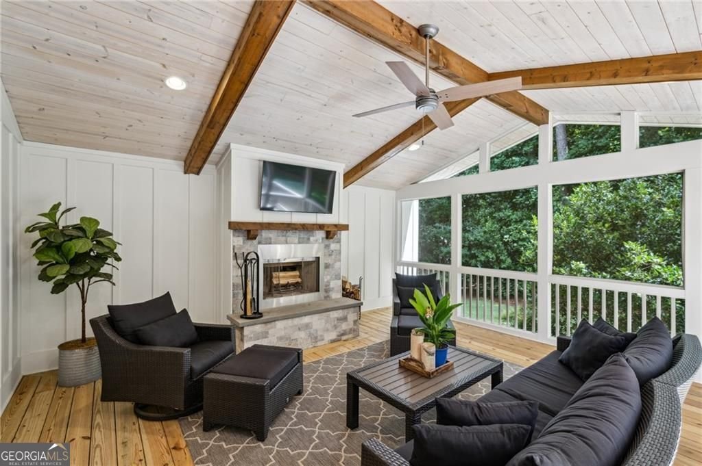6175 Weatherly Drive Sandy Springs - 34