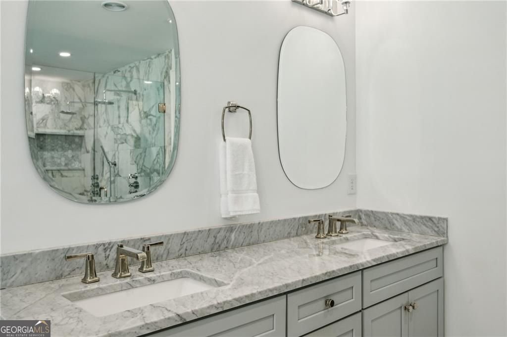 6175 Weatherly Drive Sandy Springs - 43
