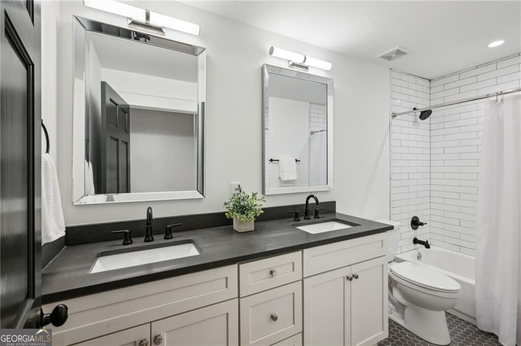 6175 Weatherly Drive Sandy Springs - 46