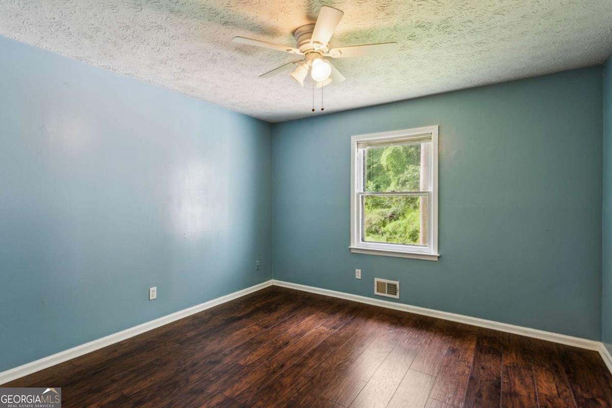 6889 Kingsboro Drive Lithia Springs - 16