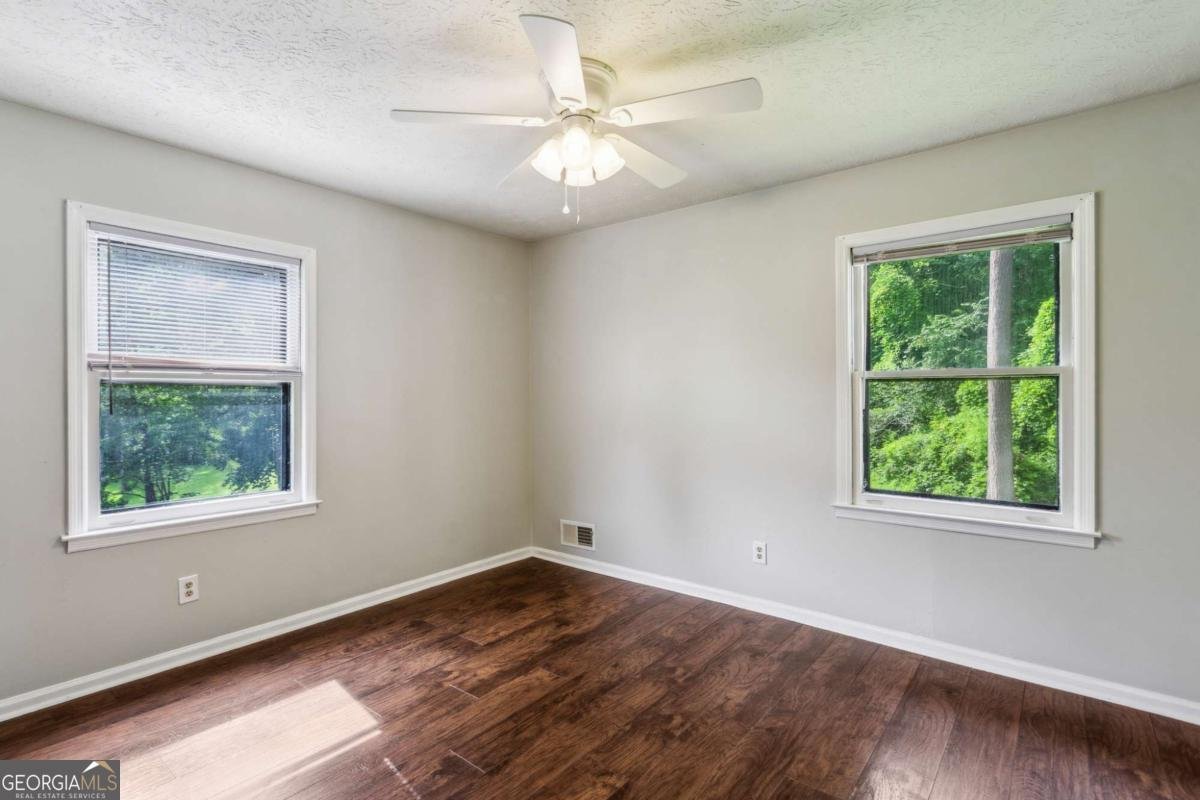 6889 Kingsboro Drive Lithia Springs - 17