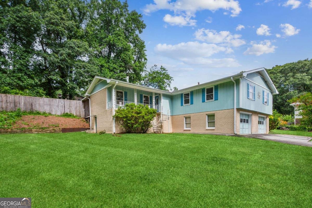 6889 Kingsboro Drive Lithia Springs - 2