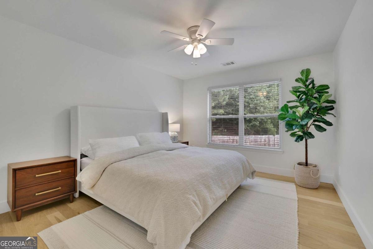 280 Woods Creek Drive Suwanee - 27
