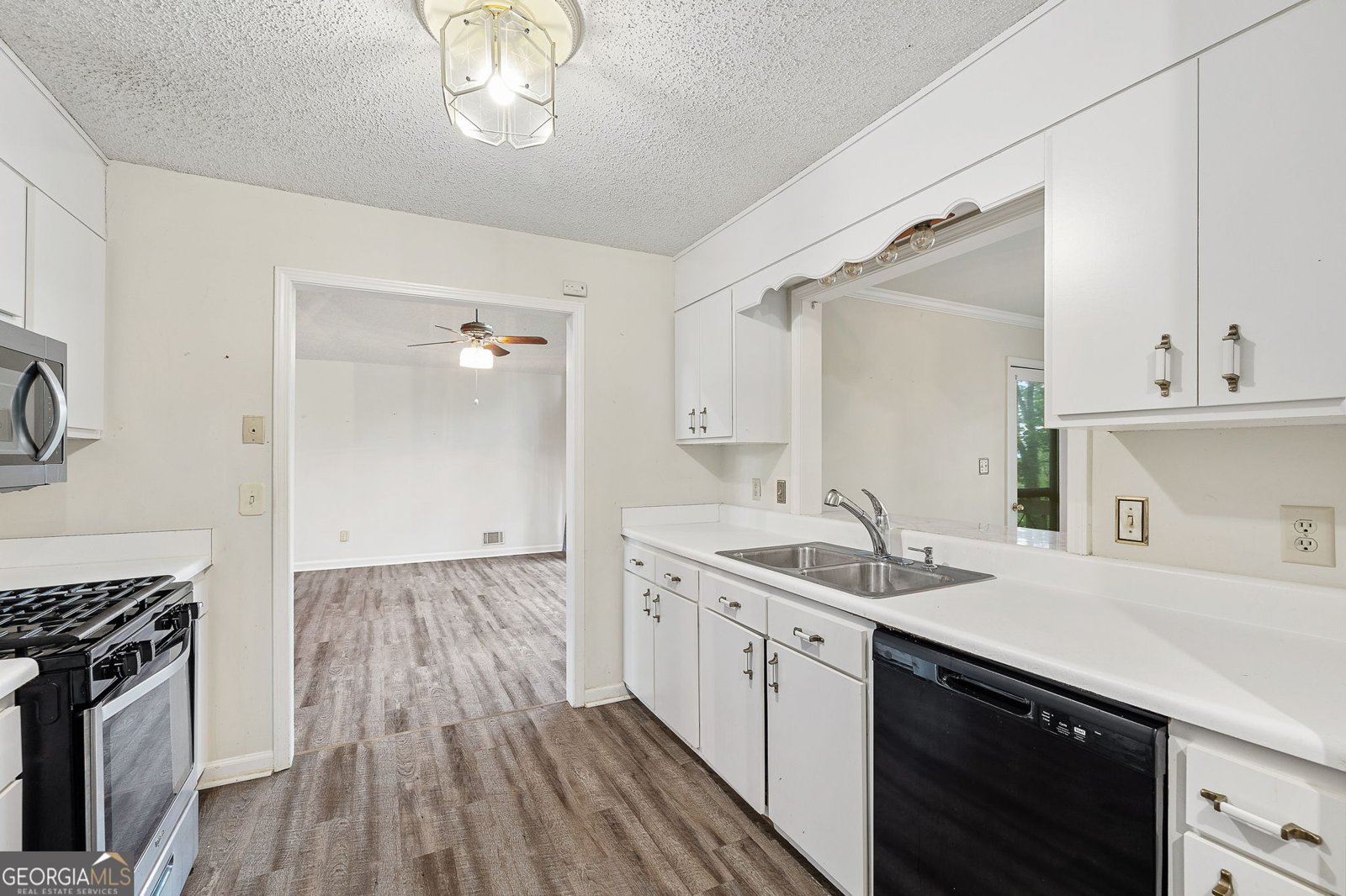 1832 Tree Top Court Marietta - 5