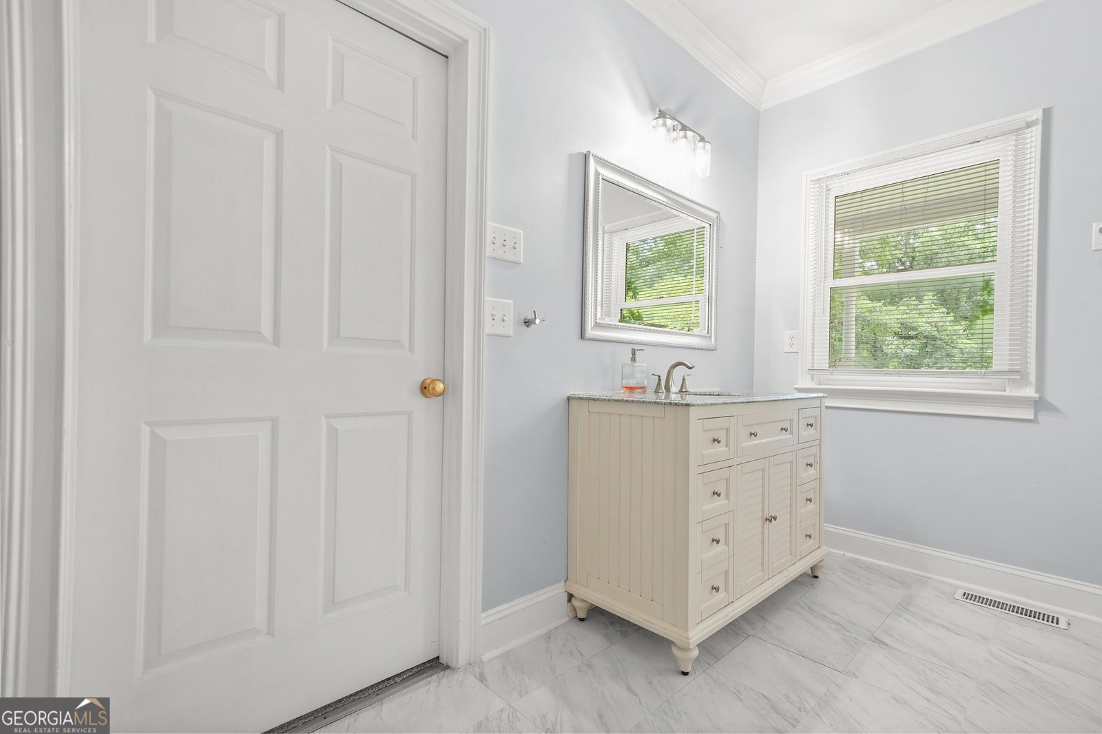 3358 Lake Drive Lawrenceville - 11