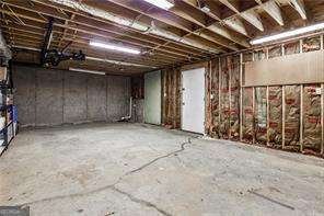 2528 Chimney Springs Drive Marietta - 34