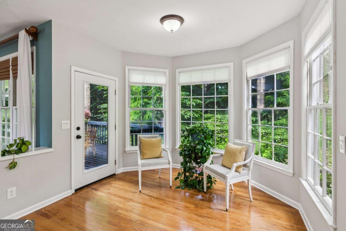 878 Treadstone Overlook Suwanee - 13