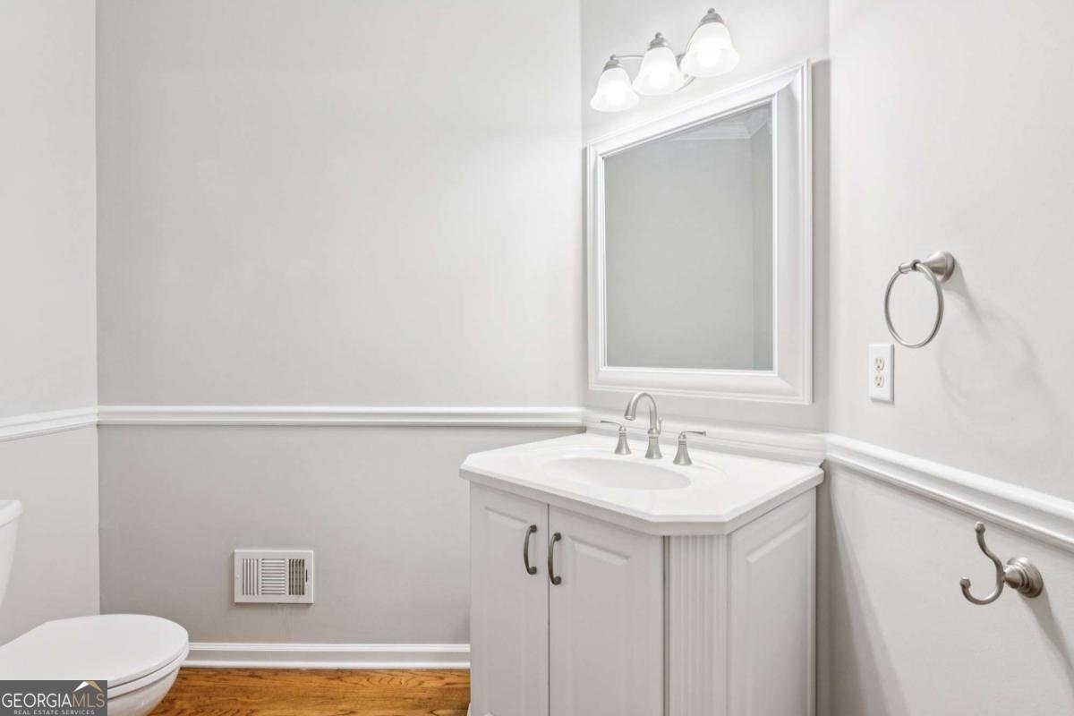 878 Treadstone Overlook Suwanee - 24