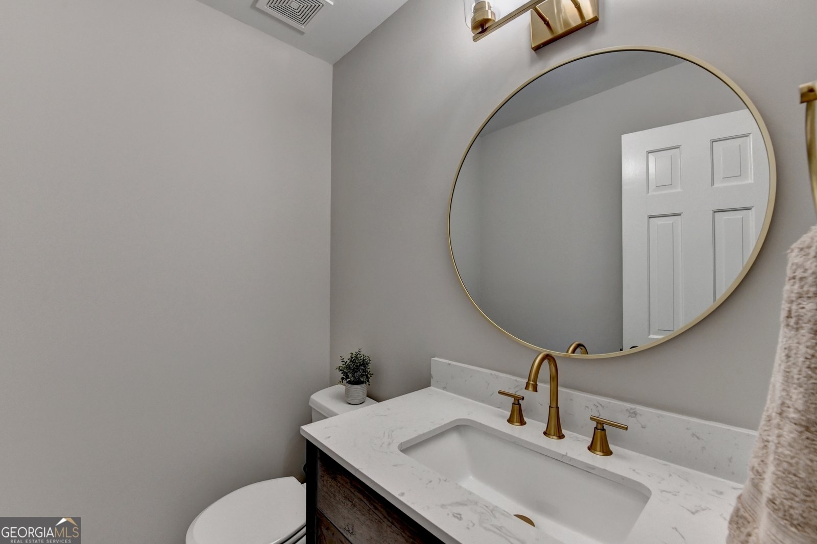 3825 Creekview Drive Marietta - 31