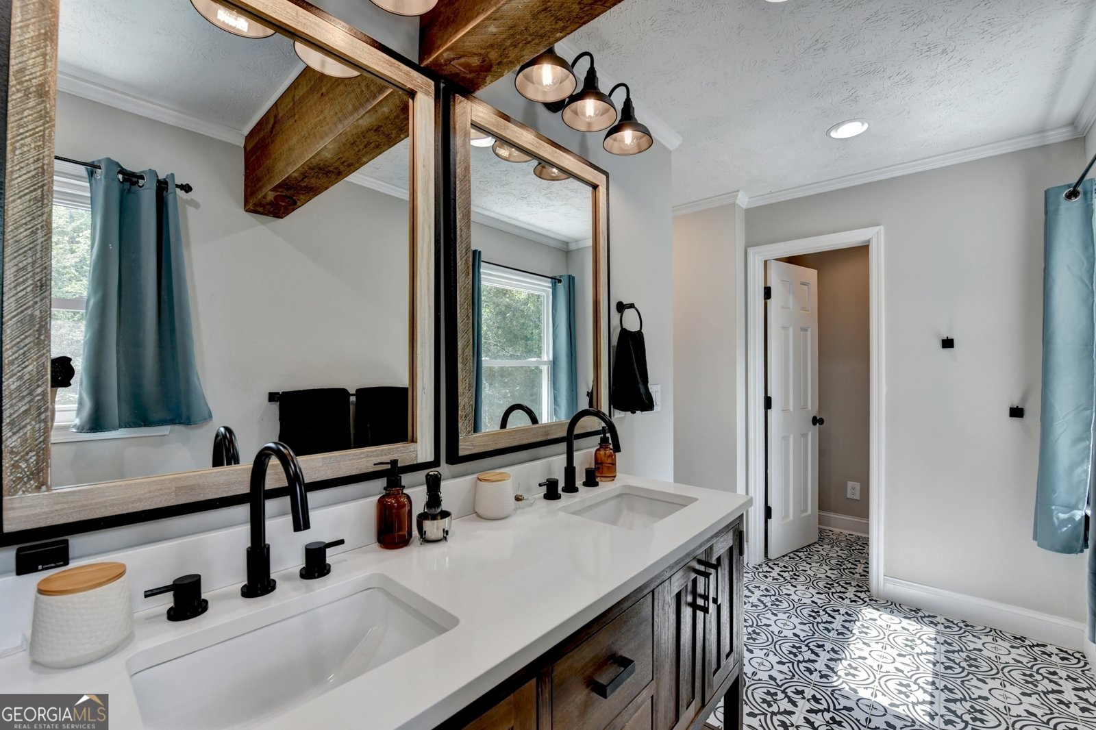 3825 Creekview Drive Marietta - 44
