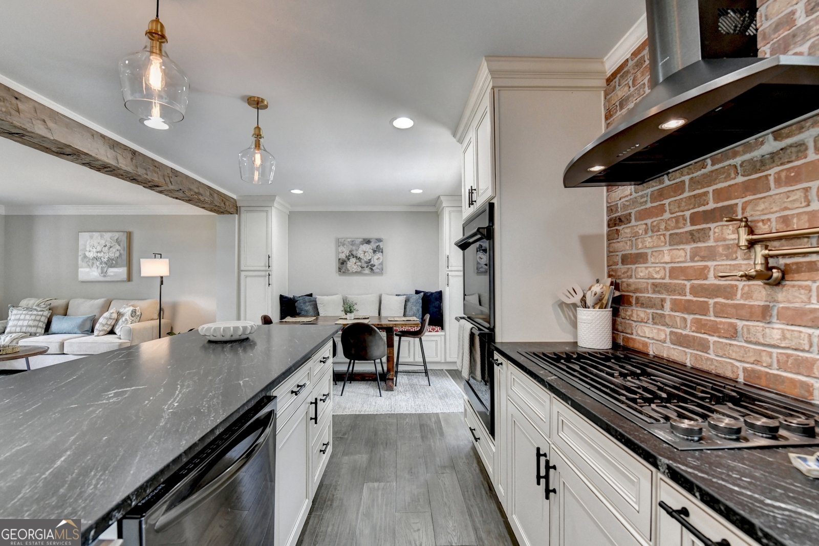 3825 Creekview Drive Marietta - 9